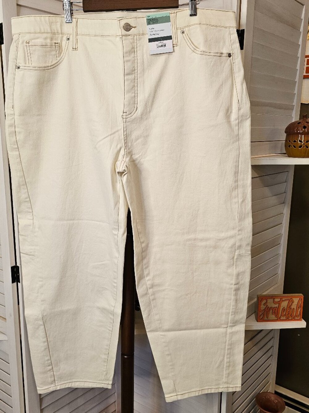 Terra & Sky, Plus Size 22W, High Rise, Button Fly, Barrel Leg Jeans, NWT